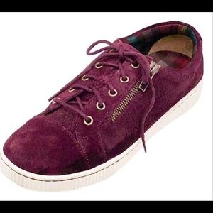 Born Tamara suede shoes size 6